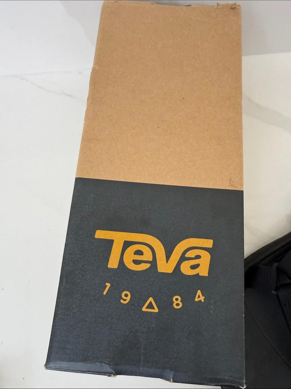 Teva Hurricane size 11 Women's Black Outdoor Strap Sandals